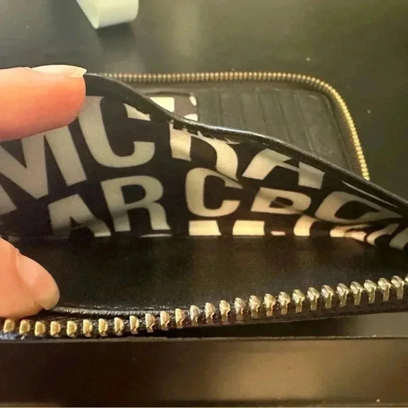 Marc by Marc Jacobs Classic Q Wingman Wristlet - Picture 7 of 11